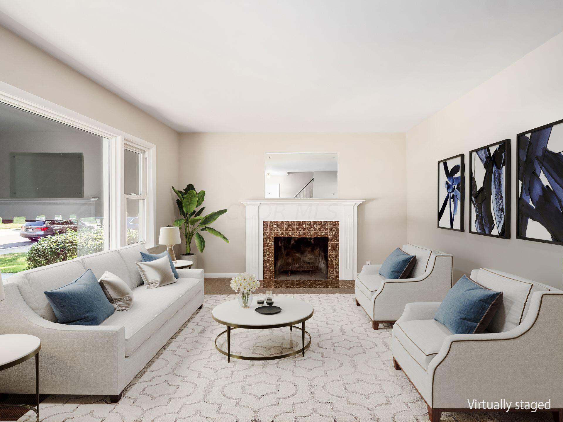 1569 Barrington Road Columbus, OH 43221 - Photo 4 of 43 Living Room