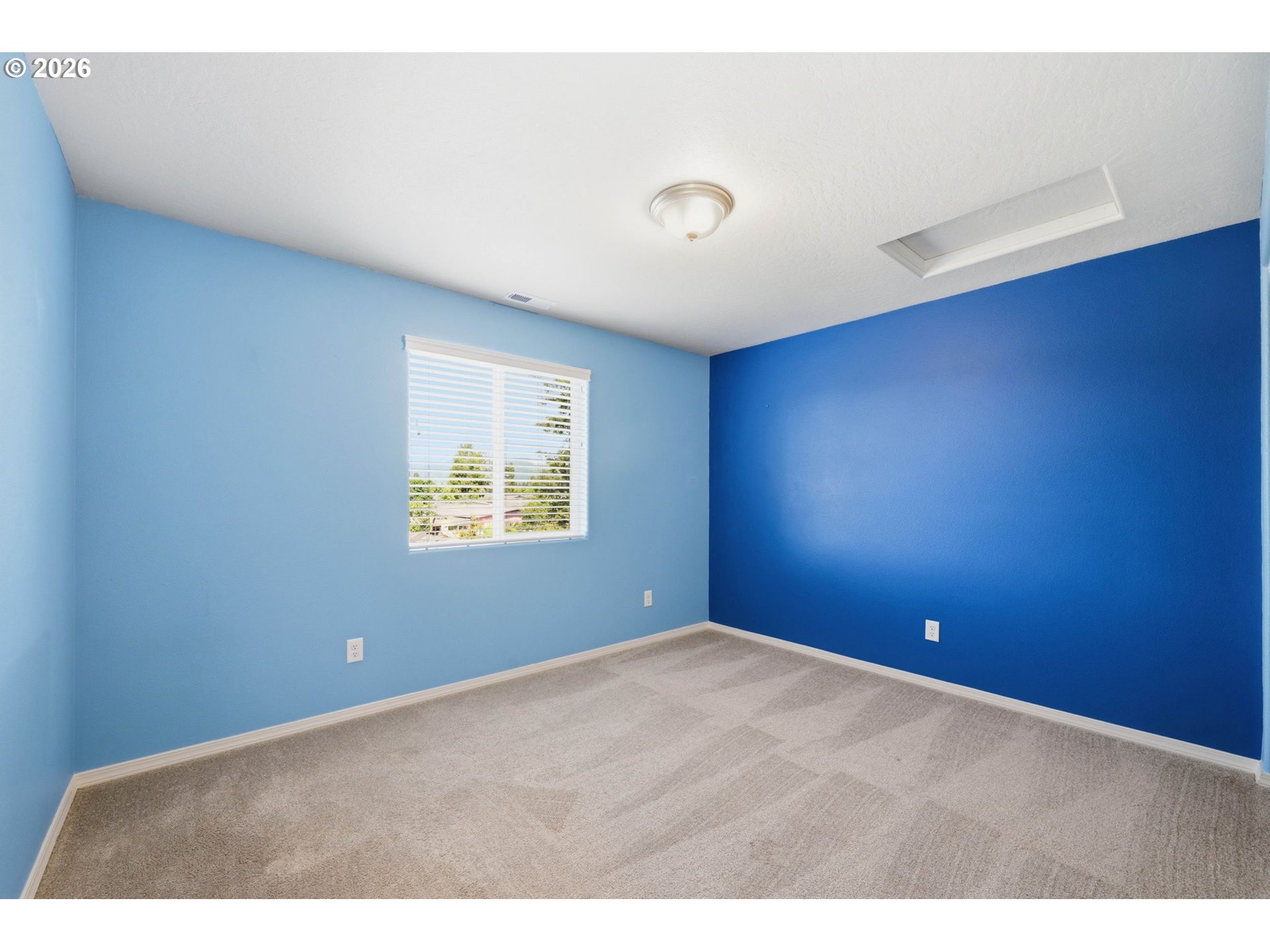 5290 Squirrel Street Springfield, OR 97478 - Photo 33 of 47