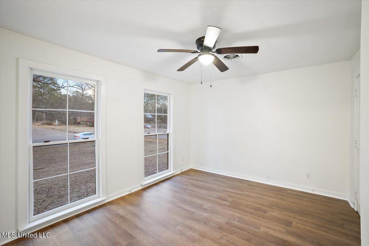 4635 Ridgewood Road Jackson, MS 39211 - Photo 21 of 33 21-HTP_8200