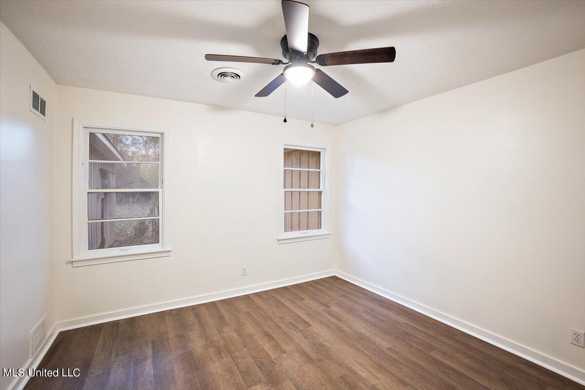 4635 Ridgewood Road Jackson, MS 39211 - Photo 24 of 33 24-HTP_8209