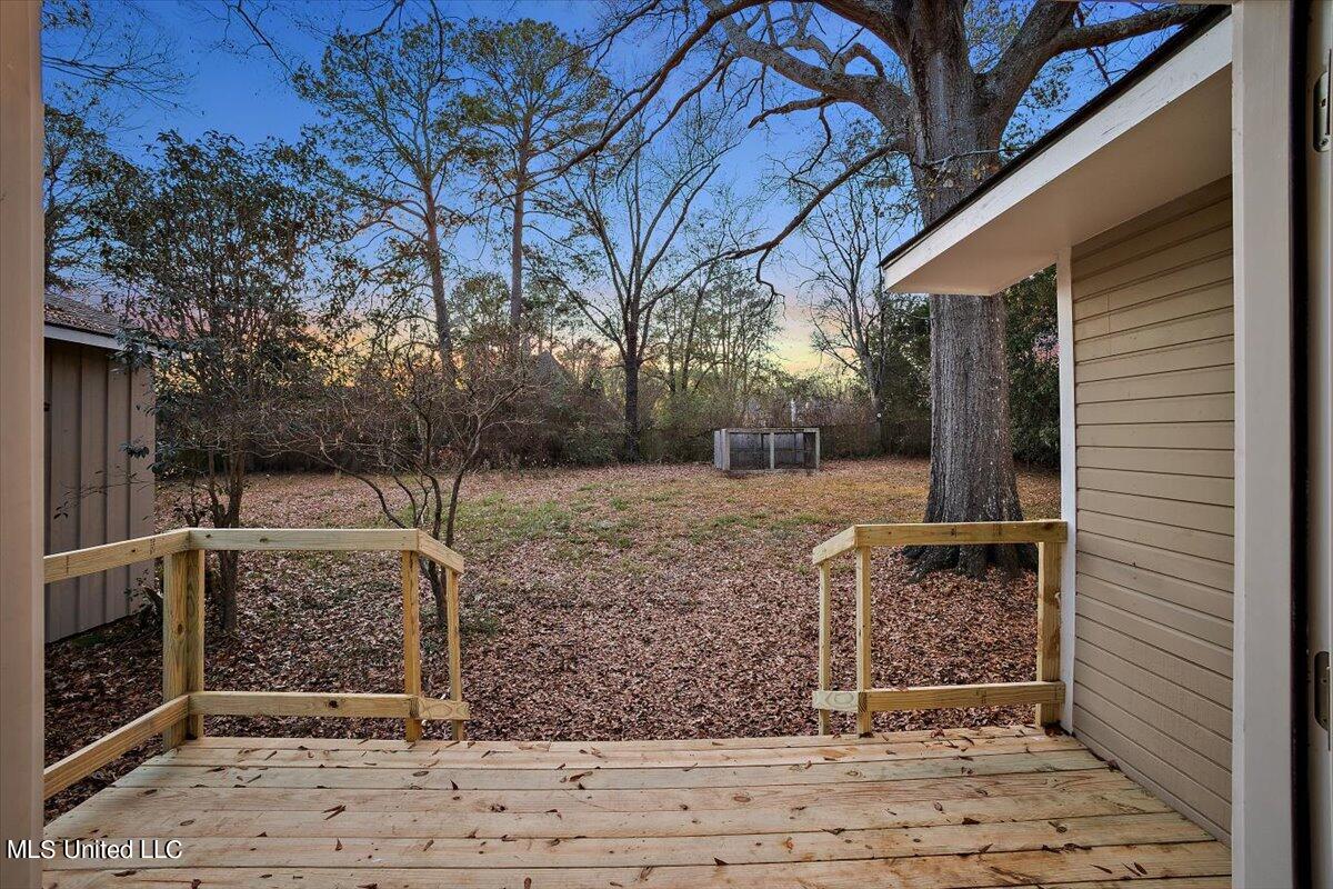 4635 Ridgewood Road Jackson, MS 39211 - Photo 28 of 33 28-HTP_8230