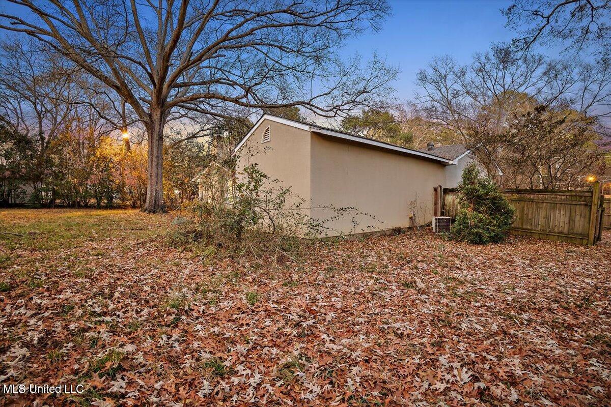 4635 Ridgewood Road Jackson, MS 39211 - Photo 31 of 33 31-HTP_8242