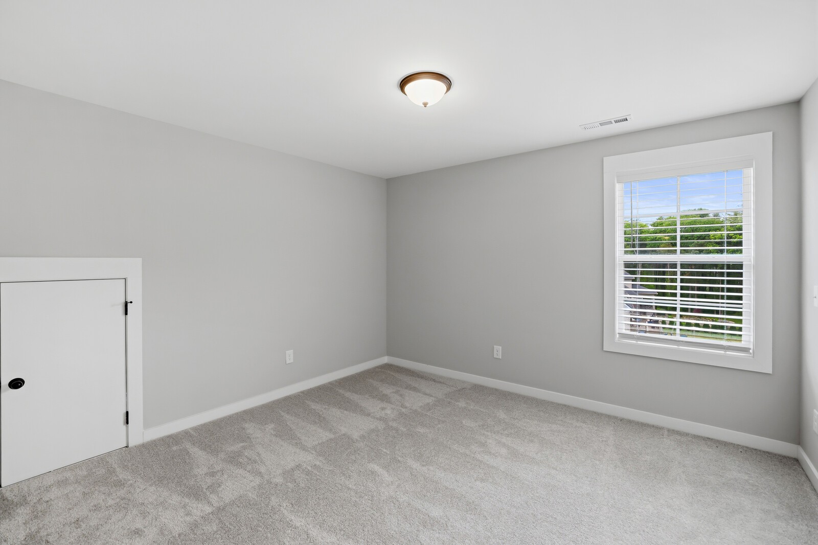 400 Millstone Place Lebanon, TN 37087 - Photo 38 of 58 a view of an empty room with a window
