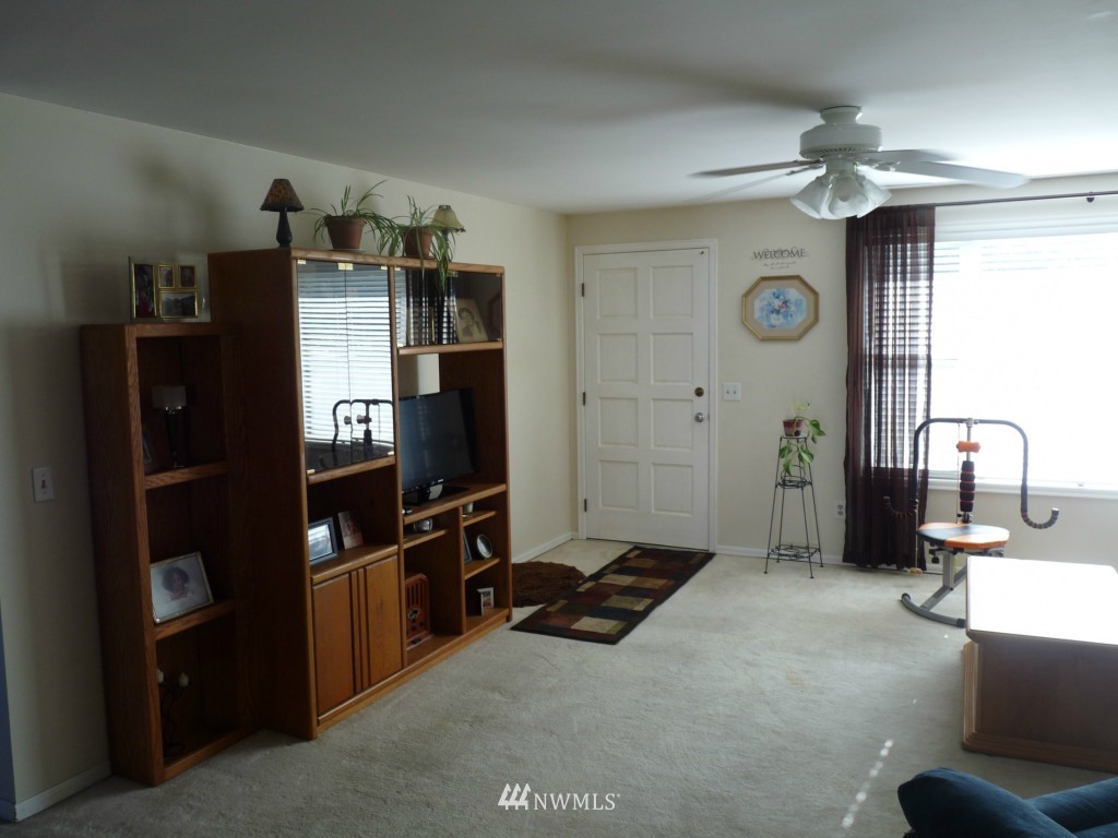 1048 Ridgeway Drive Oak Harbor, WA 98277 - Photo 14 of 25 Gallery Image 14