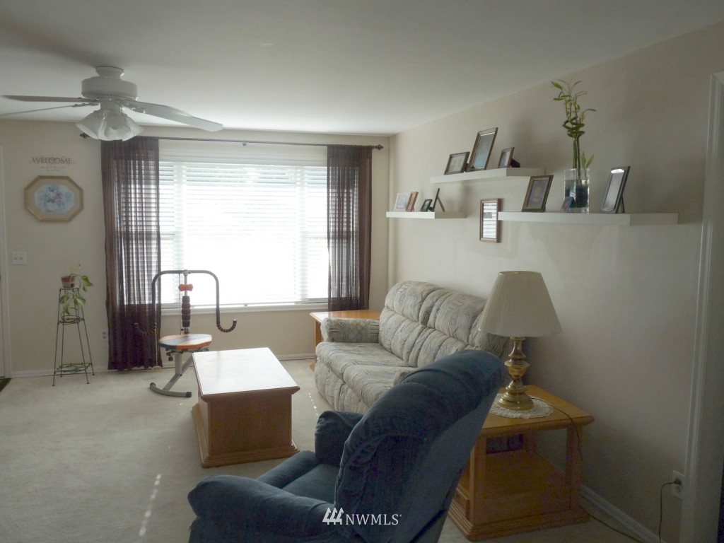 1048 Ridgeway Drive Oak Harbor, WA 98277 - Photo 15 of 25 Gallery Image 15