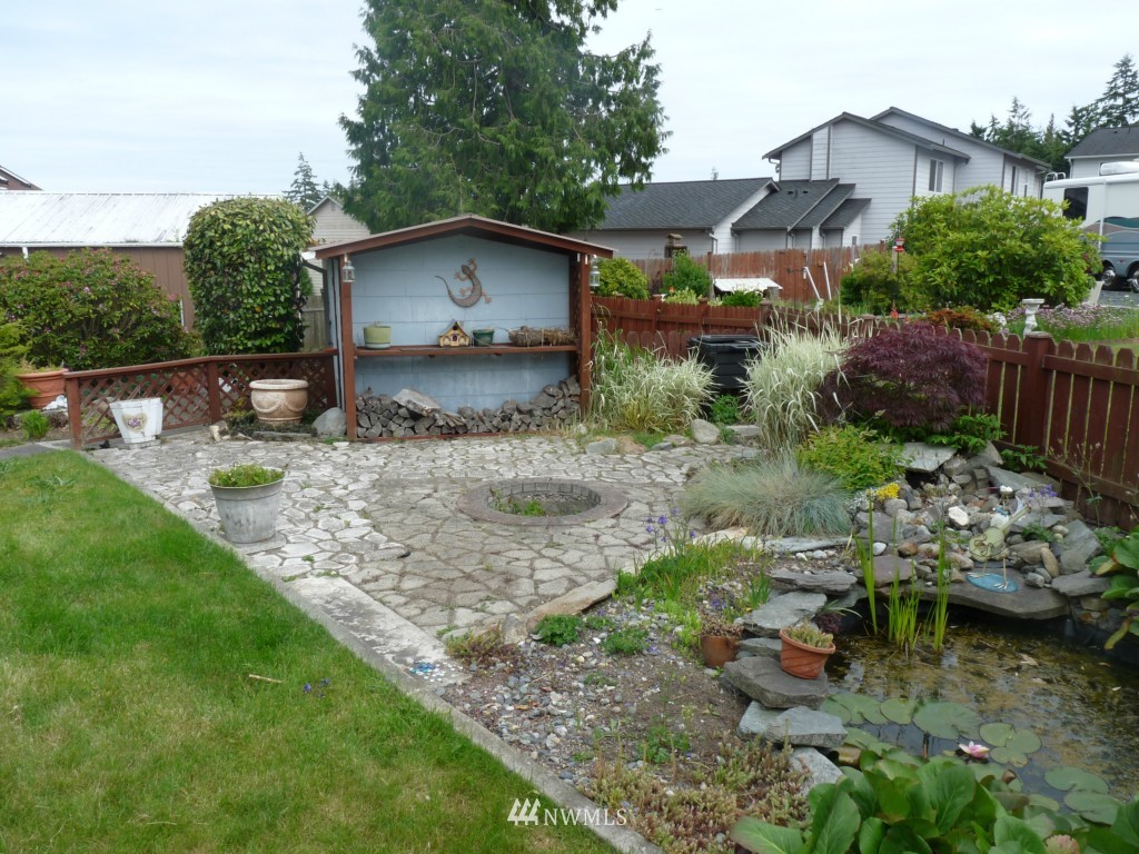 1048 Ridgeway Drive Oak Harbor, WA 98277 - Photo 8 of 25 Gallery Image 8