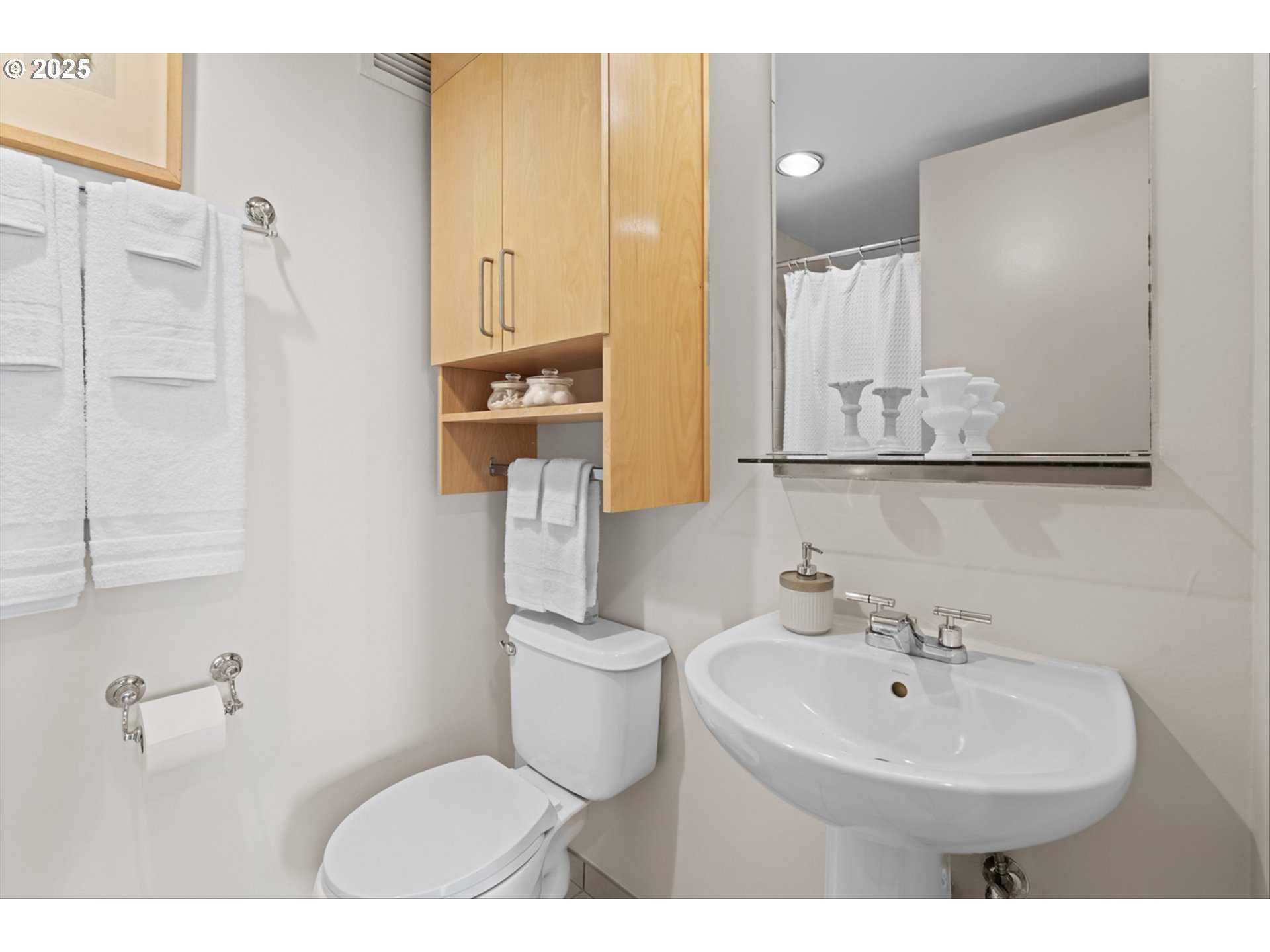 255 Southwest Harrison Street, Unit 7G Portland, OR 97201 - Photo 15 of 36 Gallery Image 15