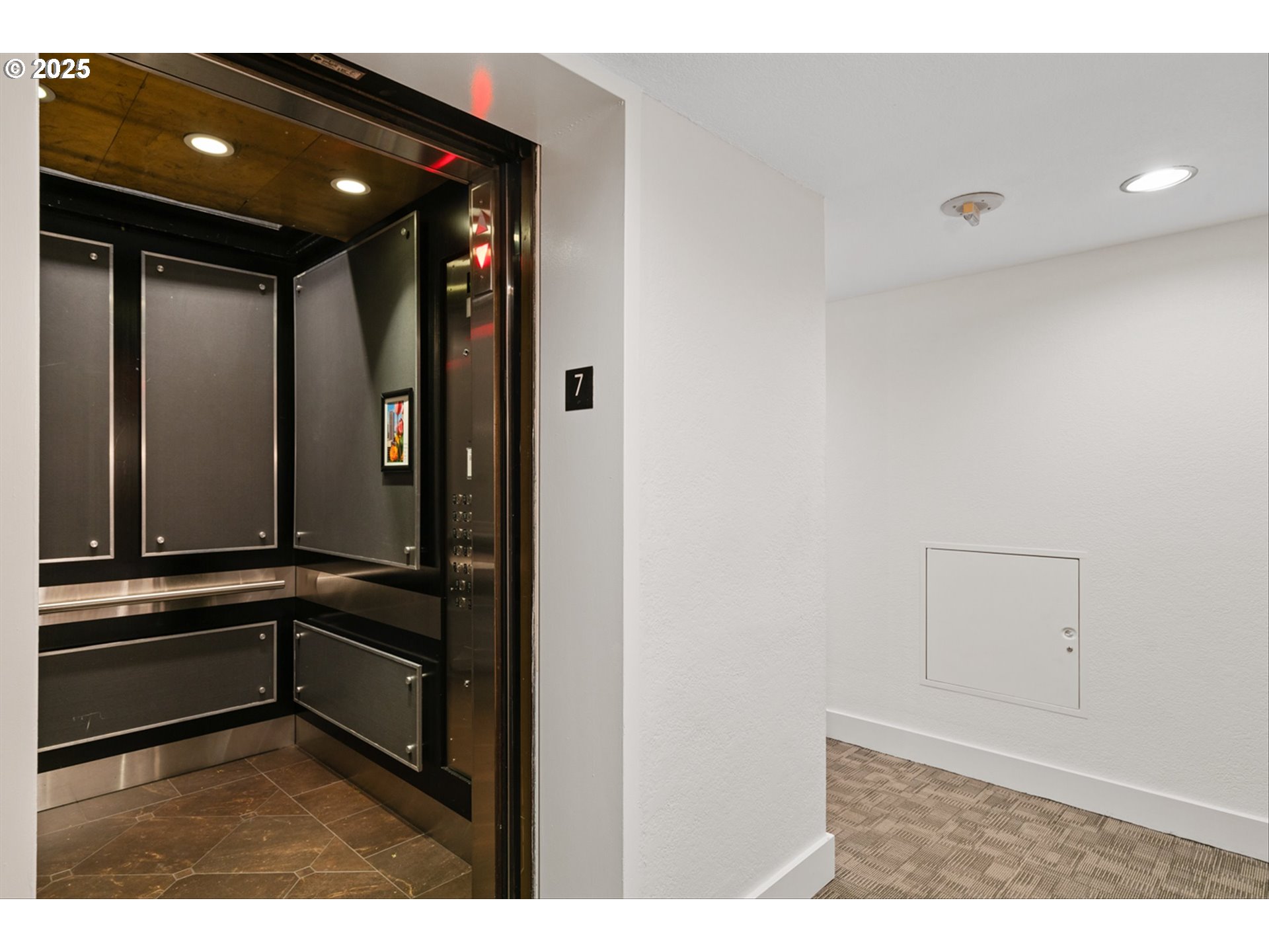 255 Southwest Harrison Street, Unit 7G Portland, OR 97201 - Photo 23 of 36 Gallery Image 23