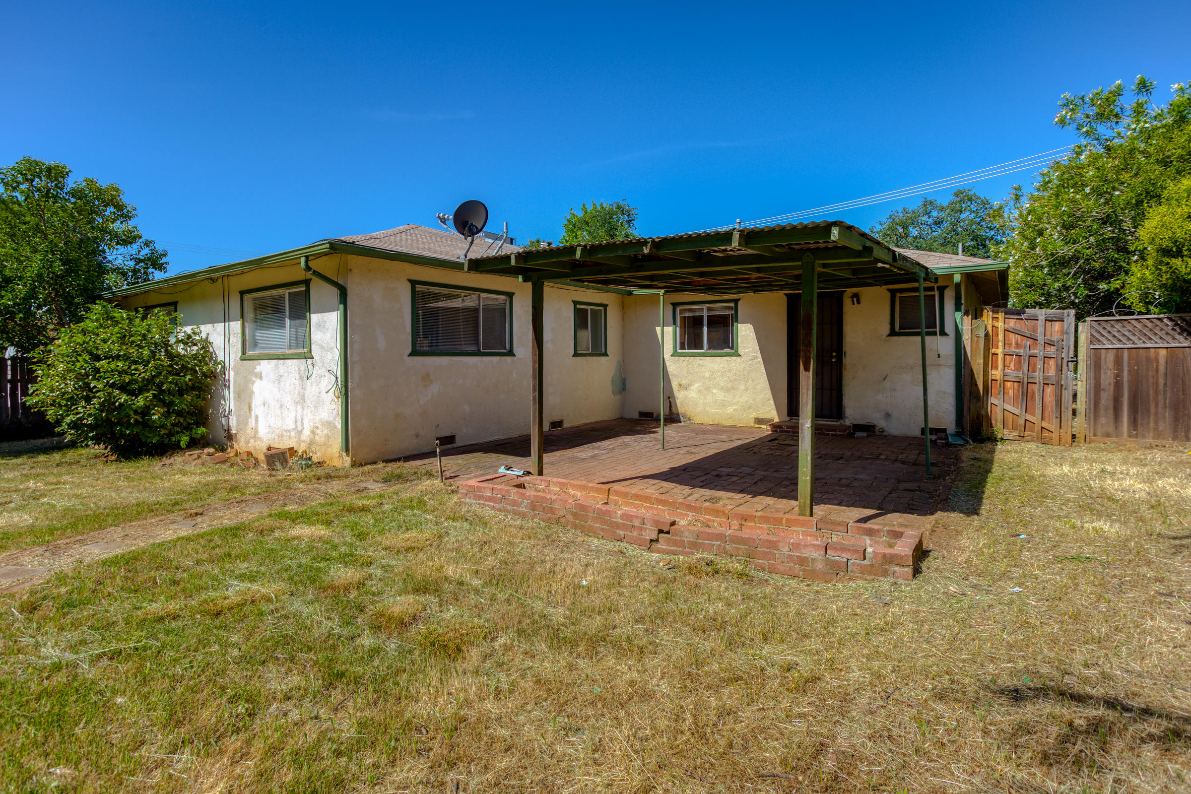 2199 Oxford Road Redding, CA 96002 - Photo 21 of 23 IMG_7771