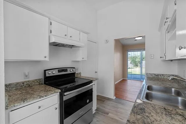 $1,800 | 3807 Glengate Drive, Arlington, TX 76016