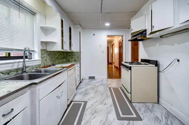 $235,000 | 120 Guy Park Avenue, Amsterdam, NY 12010