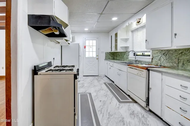 $235,000 | 120 Guy Park Avenue, Amsterdam, NY 12010