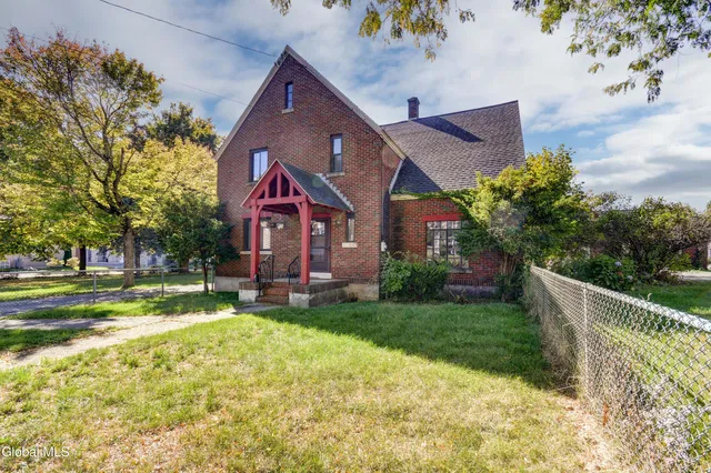 $235,000 | 120 Guy Park Avenue, Amsterdam, NY 12010