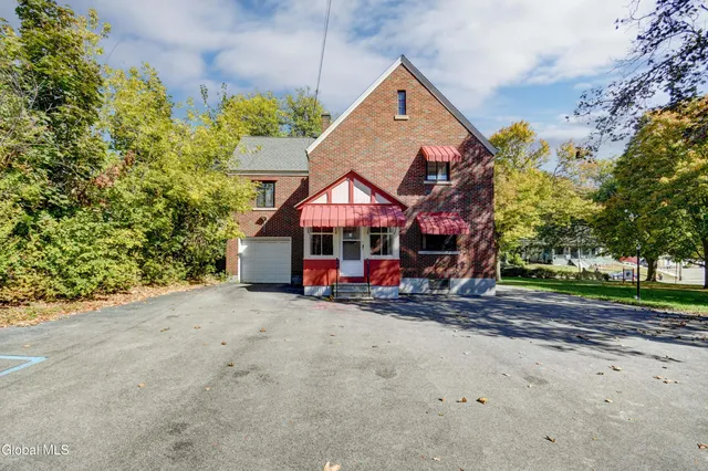 $235,000 | 120 Guy Park Avenue, Amsterdam, NY 12010