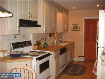 110 Parkview Road Cheltenham, PA 19012 - Photo 5 of 12 Kitchen