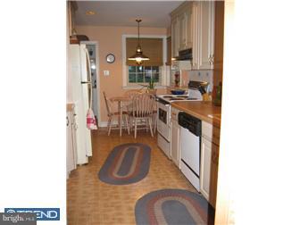 110 Parkview Road Cheltenham, PA 19012 - Photo 6 of 12 Kitchen