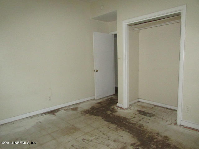 3018 Kline Road Jacksonville, FL 32246 - Photo 15 of 23 a view of room