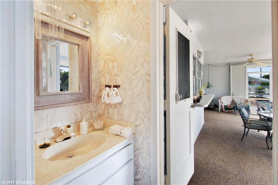 2310 Northeast 45th Street Lighthouse Point, FL 33064 - Photo 19 of 25 Photo 19