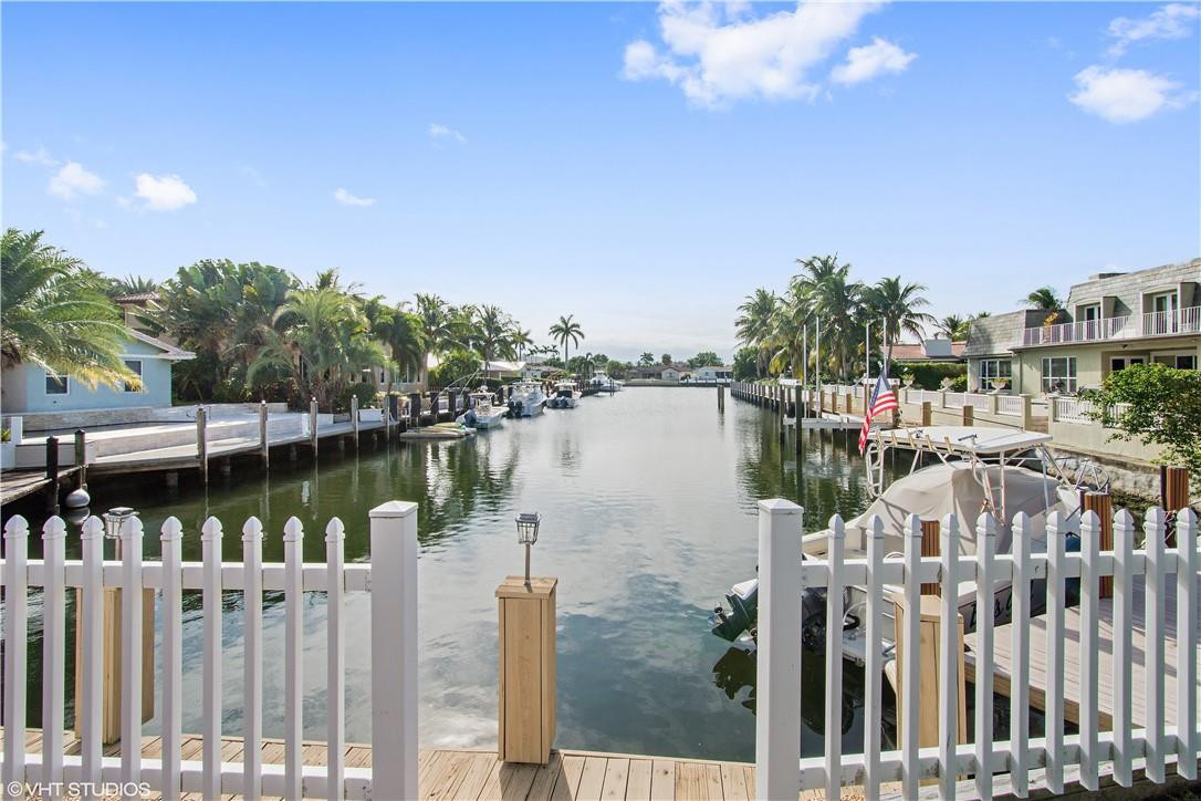 2310 Northeast 45th Street Lighthouse Point, FL 33064 - Photo 2 of 25 Photo 2