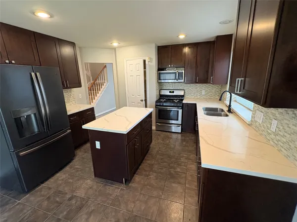 $2,200 | 3006 Fort Stockton Drive, Katy, TX 77449