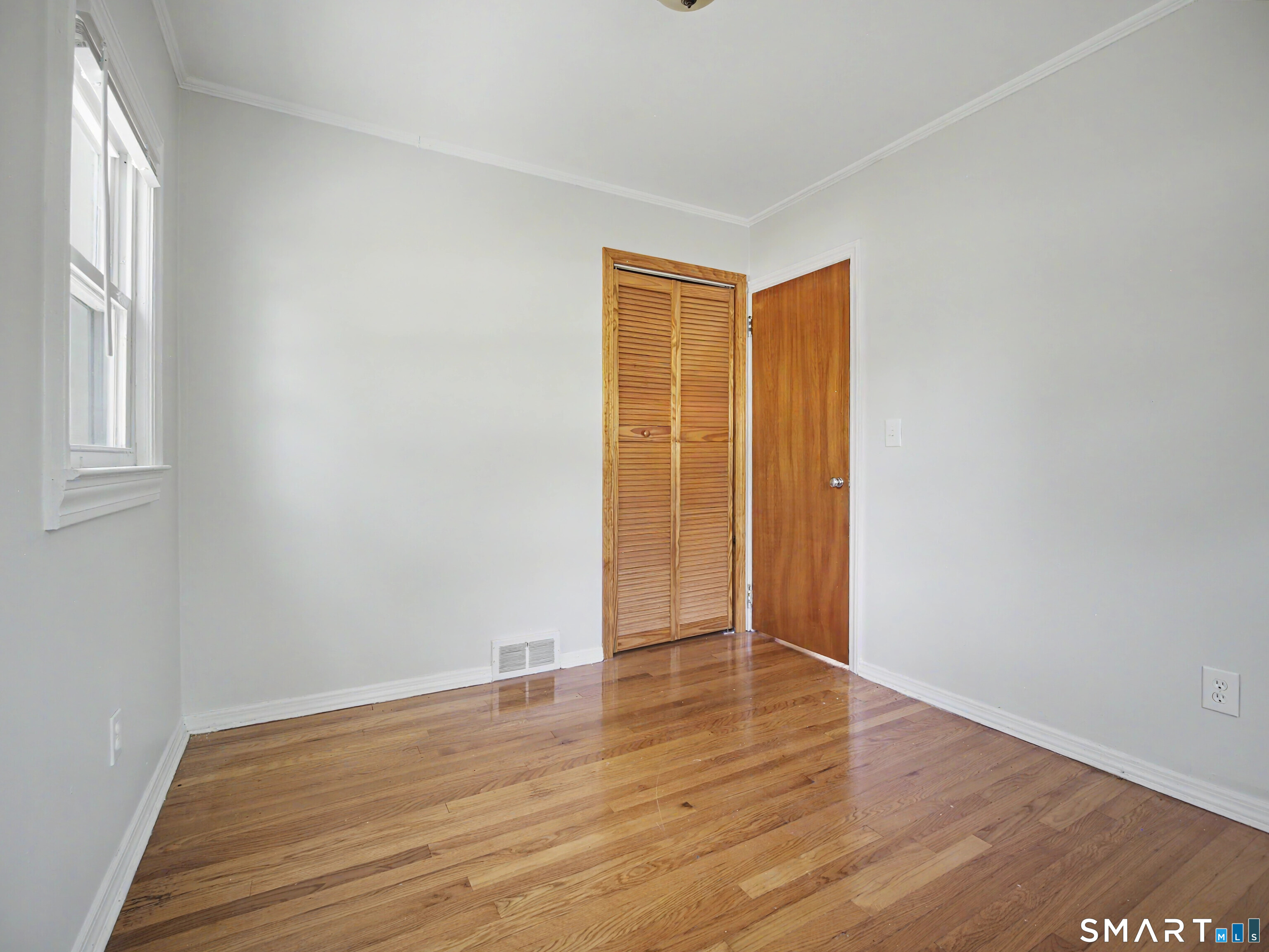 141 Corrigan Avenue Meriden, CT 06451 - Photo 16 of 34 Gallery Image 16