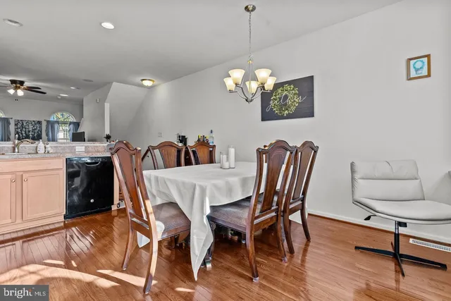 $2,600 | 93 Franklin Circle, Somerdale, NJ 08083