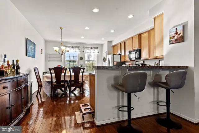 $2,600 | 93 Franklin Circle, Somerdale, NJ 08083