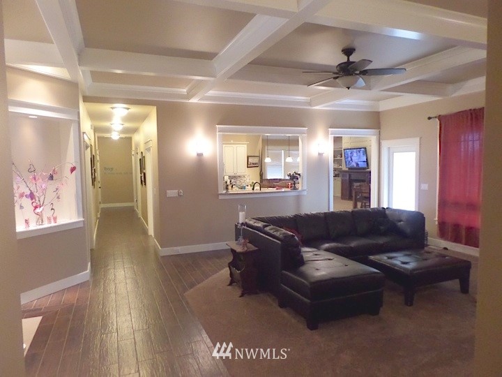 71 Young Road Northeast Moses Lake, WA 98837 - Photo 4 of 21 Gallery Image 4