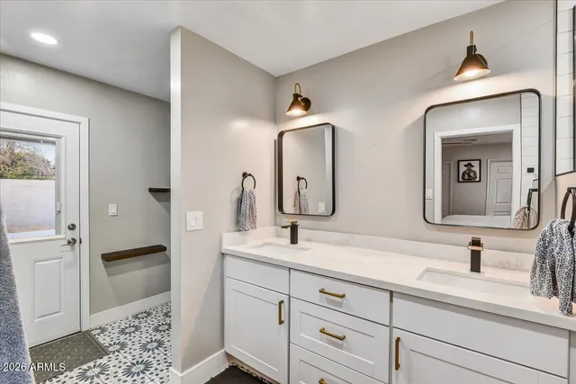 $699,900 | 4325 North 19th Place, Phoenix, AZ 85016