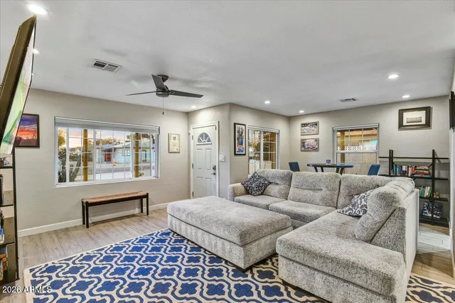 $699,900 | 4325 North 19th Place, Phoenix, AZ 85016