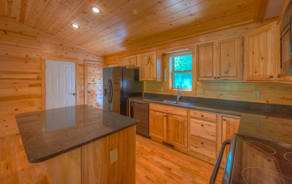 4315 Harshaw Road Murphy, NC 28906 - Photo 20 of 31 Gallery Image 20