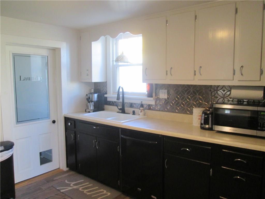 704 West Old Rte 422 Butler, PA 16001 - Photo 5 of 24
