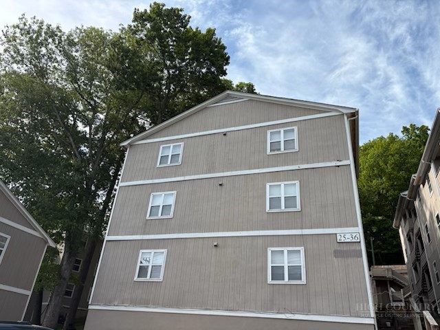 229 East King Street, Unit 31 Boone, NC 28607 - Photo 4 of 26 a front view of a house
