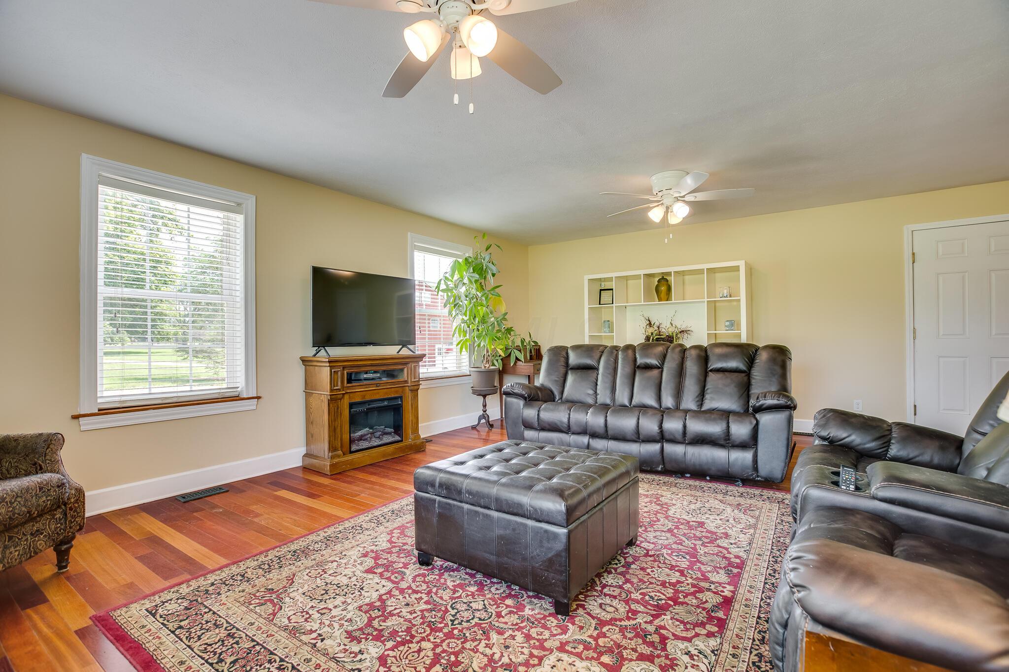 7075 Duffy Road Delaware, OH 43015 - Photo 17 of 33 Gallery Image 17