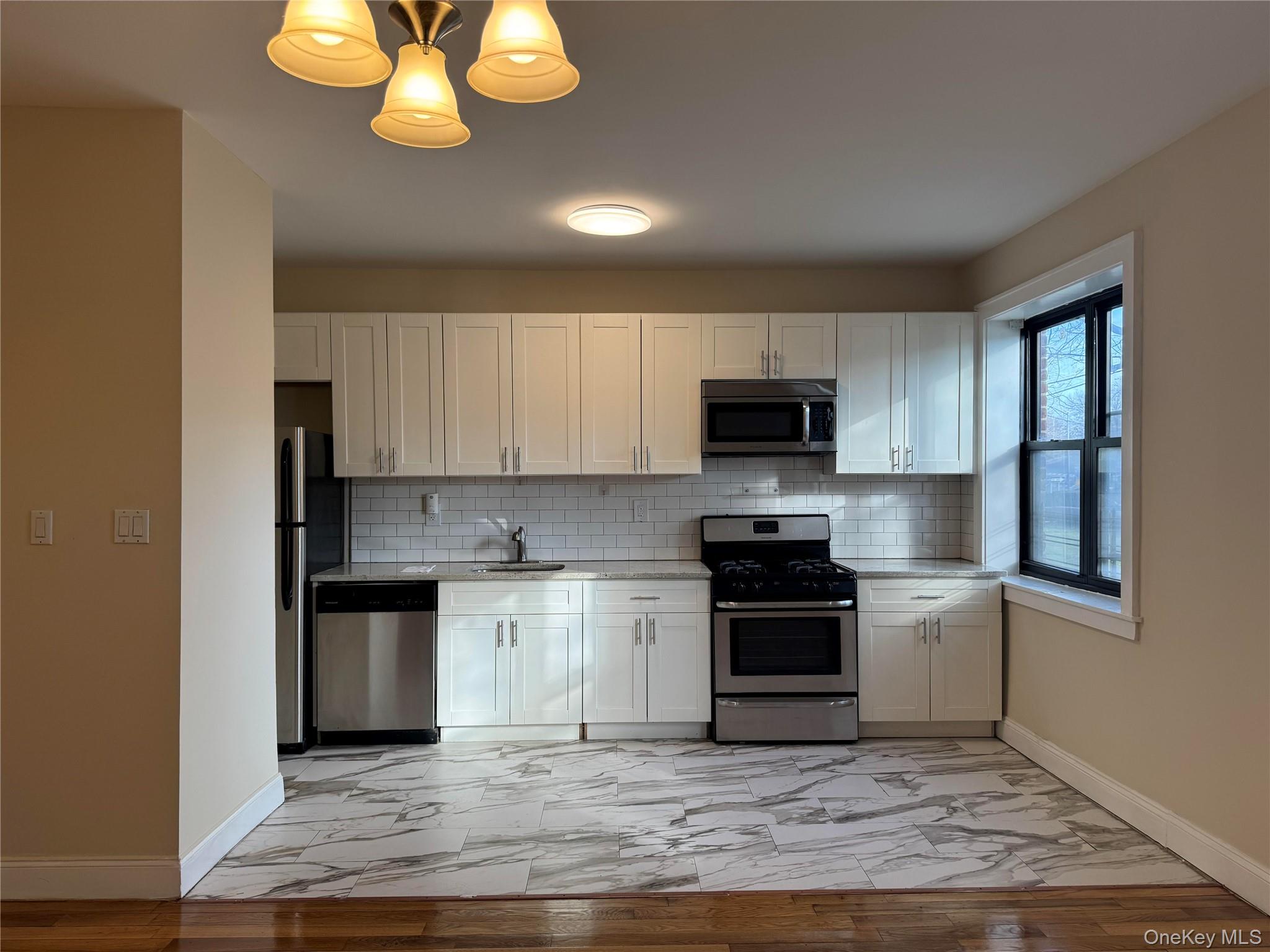 110 Stonelea Place, Unit 1B New Rochelle, NY 10801 - Photo 2 of 6