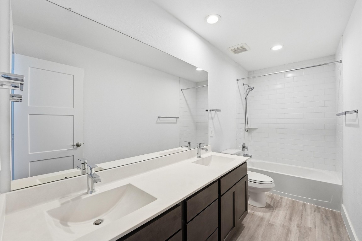 13744 Rising Sun Lane Conroe, TX 77384 - Photo 28 of 41 Full bath second floor