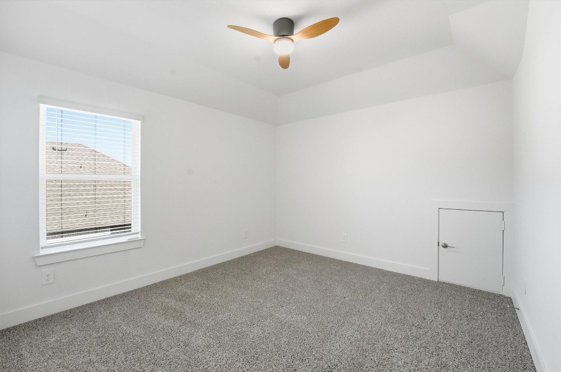 13744 Rising Sun Lane Conroe, TX 77384 - Photo 30 of 41 Secondary bedroom seciond floor