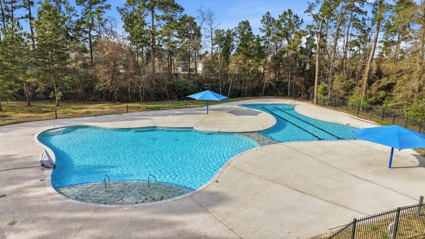 13744 Rising Sun Lane Conroe, TX 77384 - Photo 39 of 41 Community Pool