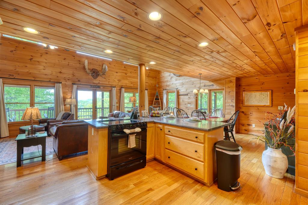 964 Walkabout Creek Road Morganton, GA 30560 - Photo 12 of 49
