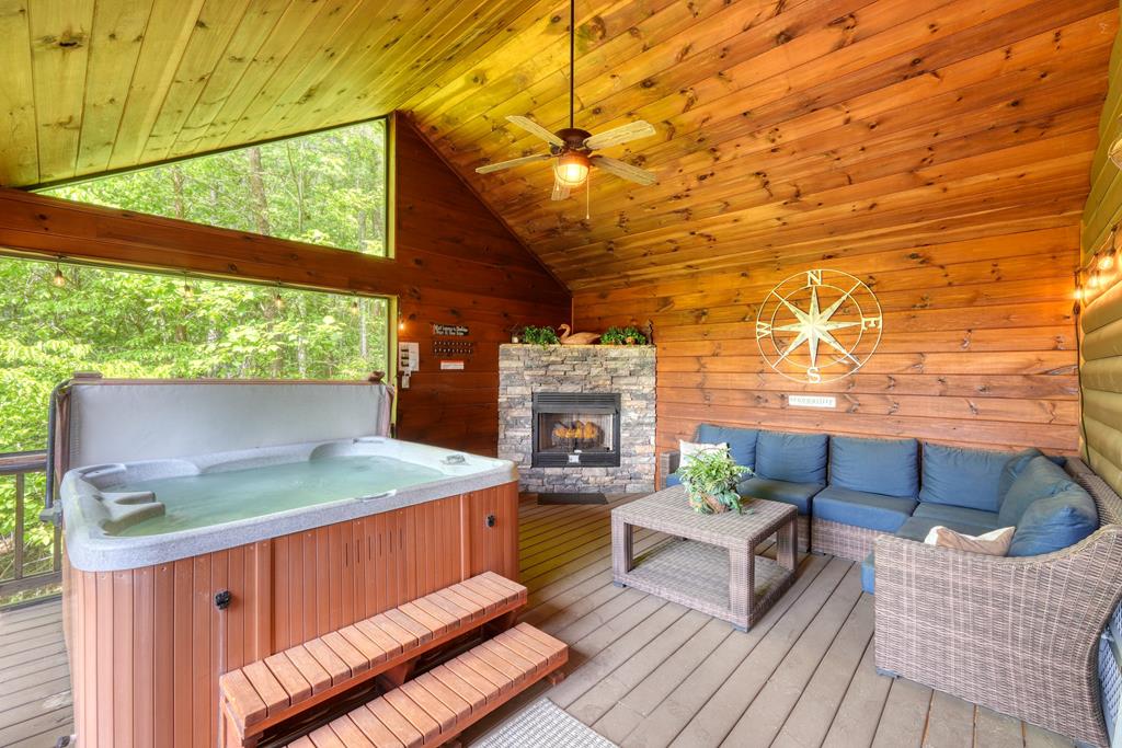 964 Walkabout Creek Road Morganton, GA 30560 - Photo 5 of 49