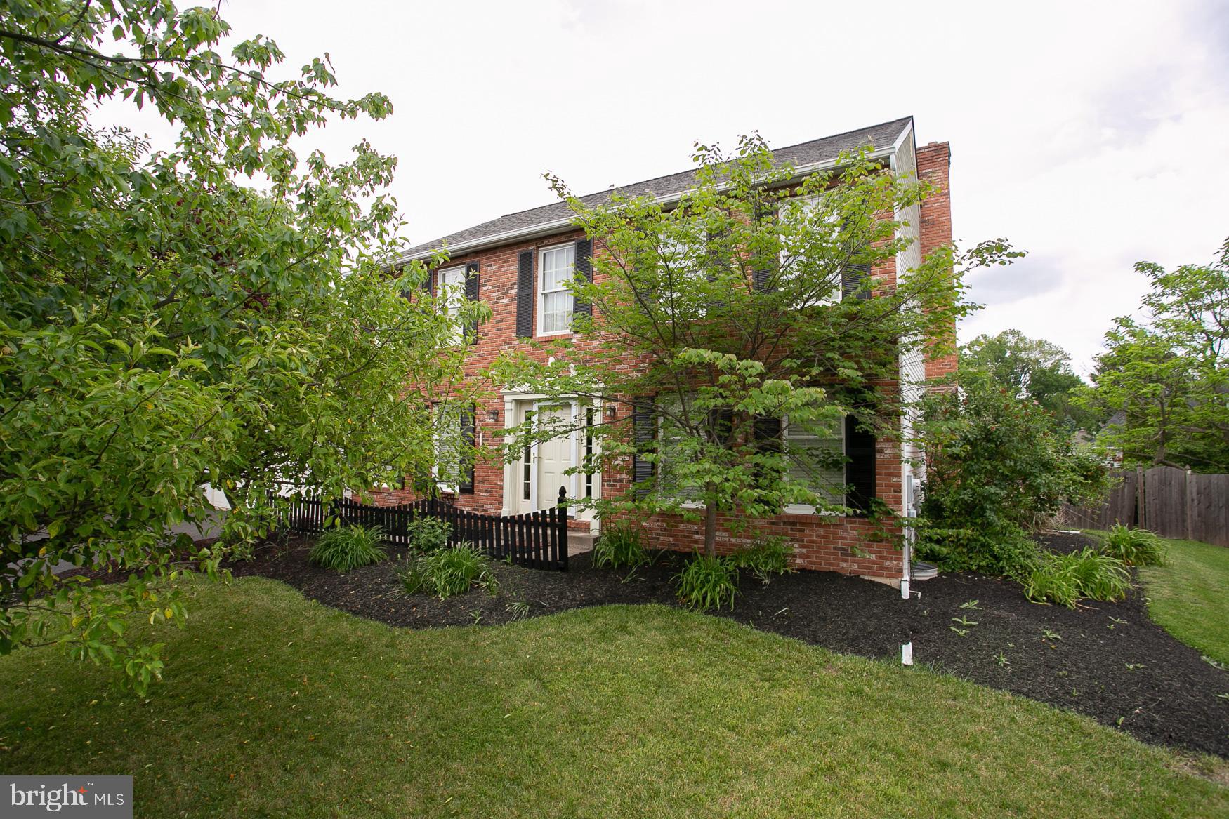 19 Sheffield Circle Souderton, PA 18964 - Photo 4 of 10