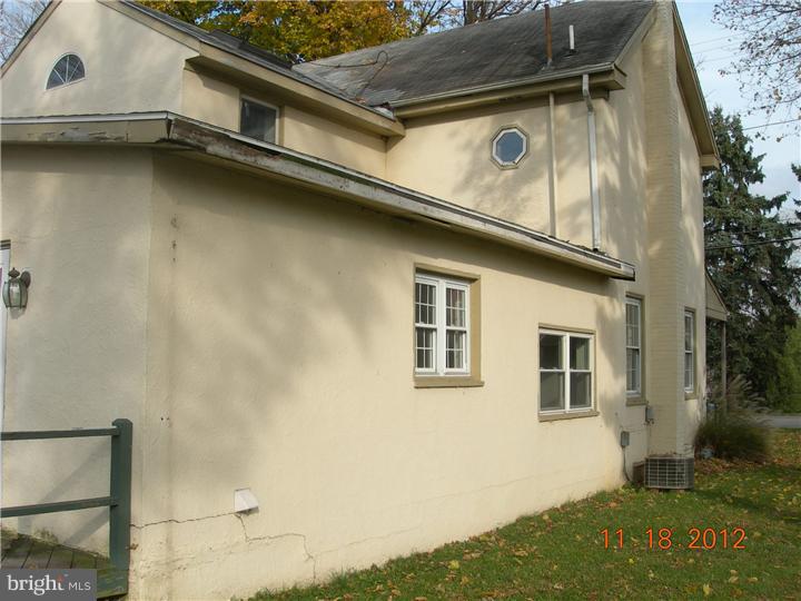 1085 Newark Road Toughkenamon, PA 19374 - Photo 3 of 10