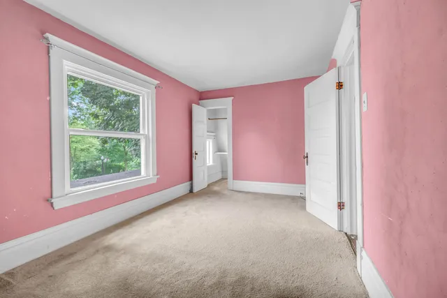 $234,900 | 134 South Howell Street, Hillsdale, MI 49242