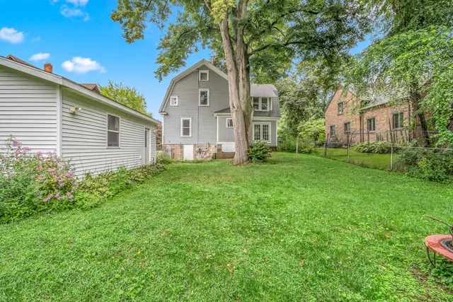 $234,900 | 134 South Howell Street, Hillsdale, MI 49242