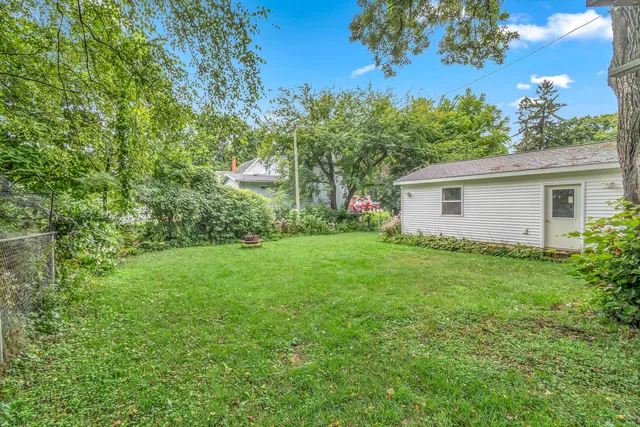 $234,900 | 134 South Howell Street, Hillsdale, MI 49242