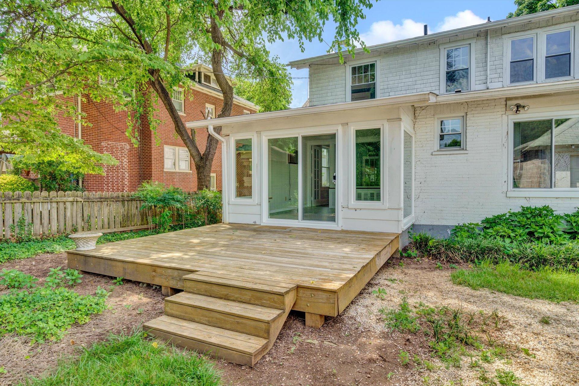 1842 Arlington Road Southwest Roanoke, VA 24015 - Photo 36 of 43 34-SHOWS GREAT-204