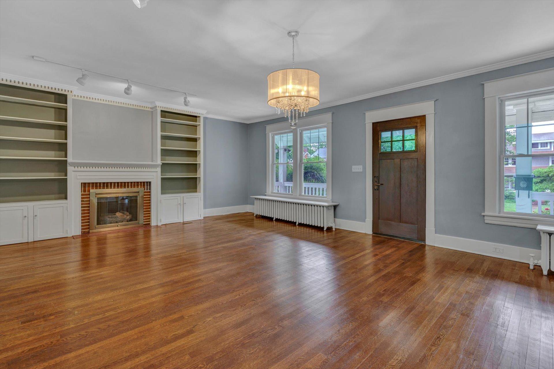 1842 Arlington Road Southwest Roanoke, VA 24015 - Photo 8 of 43 06-062220210002