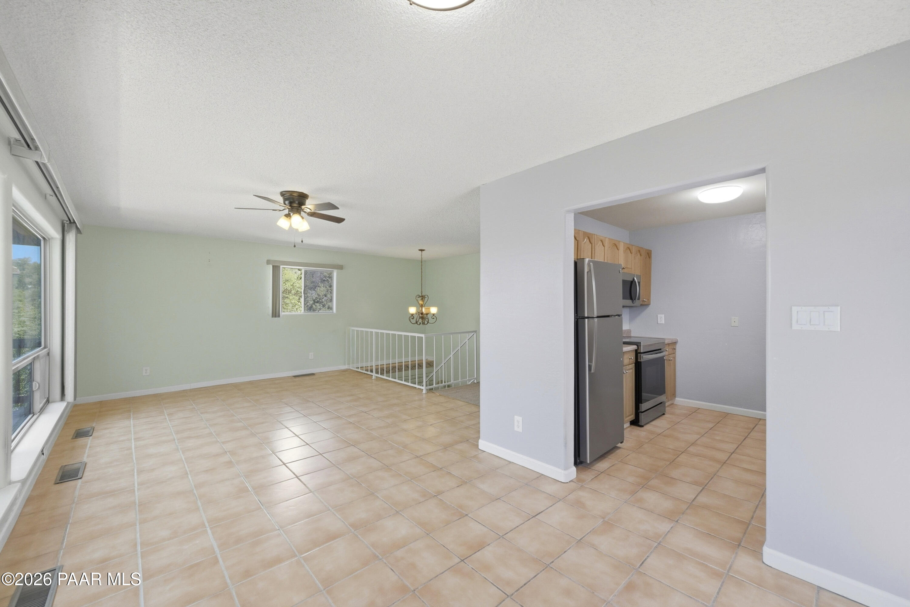 1775 Grandview Road Prescott, AZ 86305 - Photo 12 of 42 a view of an empty room with closet and a window