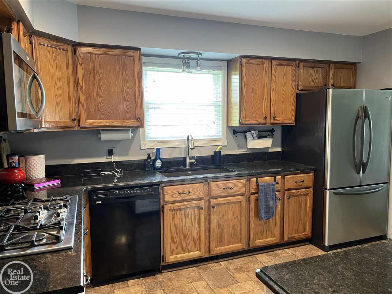 2629 Rubbins Road Howell, MI 48843 - Photo 28 of 63 50075302-27.JPG