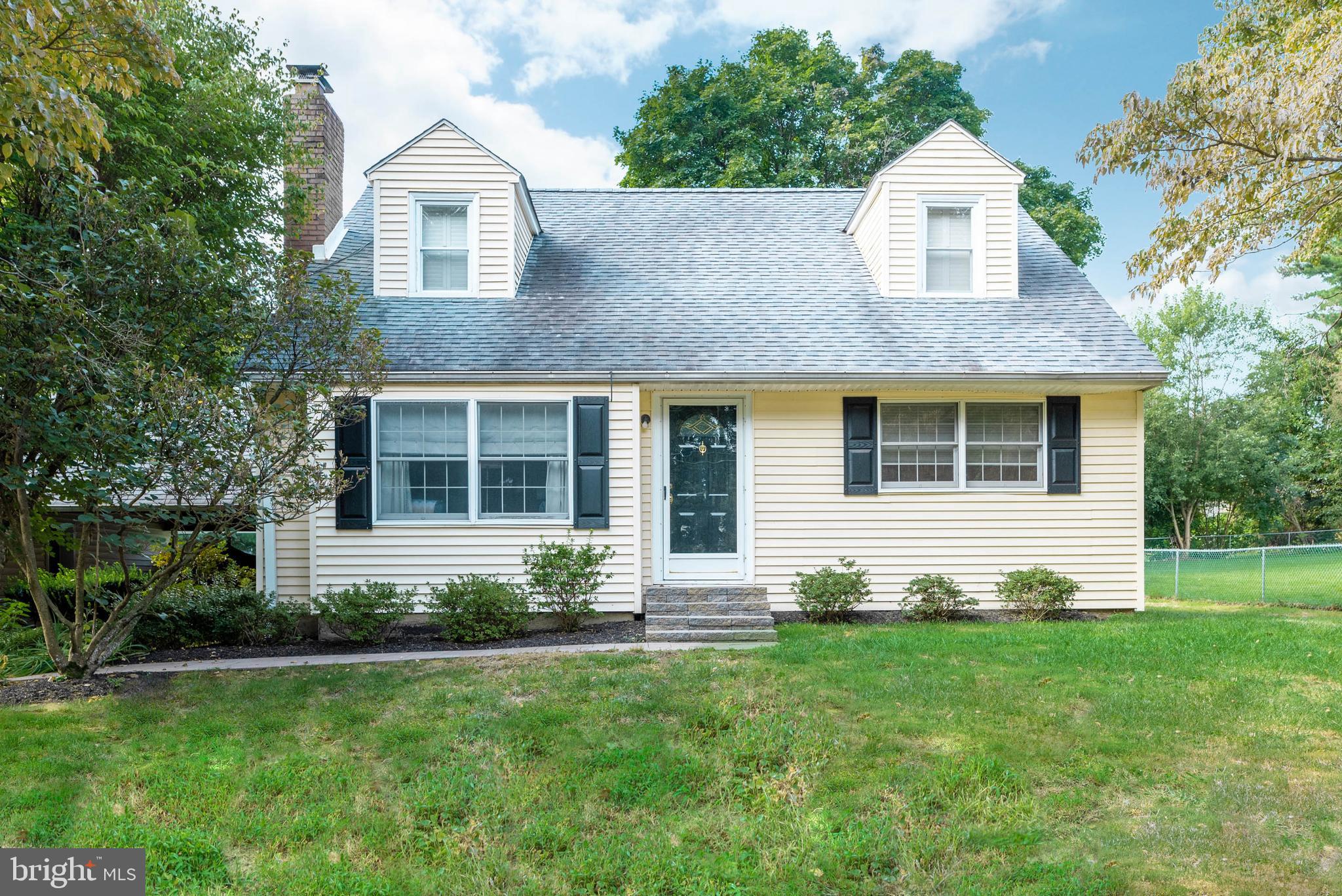 310 West Rose Valley Road Wallingford, PA 19086 - Photo 2 of 26